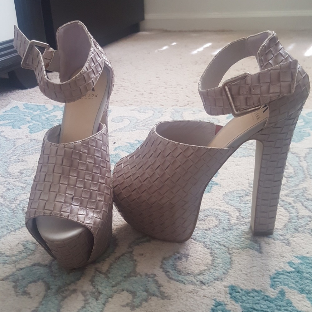 Madison Platform heels - Picture 3 of 3